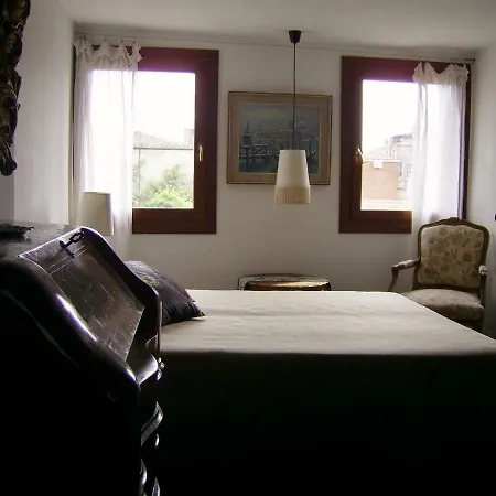Dorsoduro461 Bed & Breakfast Venice